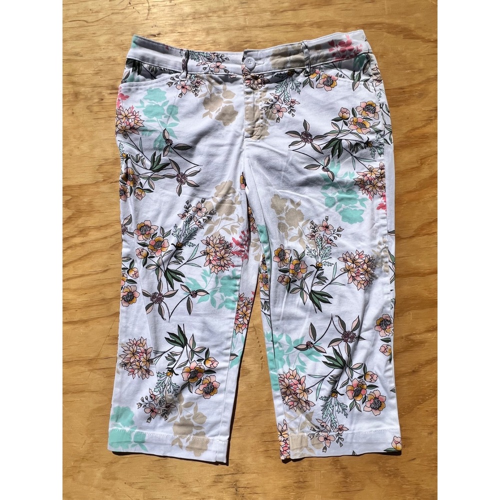 St Johns Bay Womens Floral Capri Pants White Multi Color Pastel Size 14 Cropped